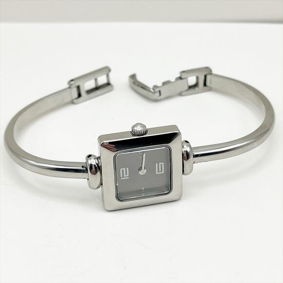 Gucci Watch 1900L 19mm Women's Silver and Grey with Box - Picture 2 of 8